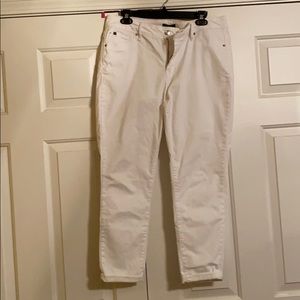 Women’s white pants